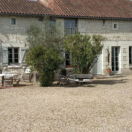 Le Clos Des Fayes Berthegon Kültér fotó