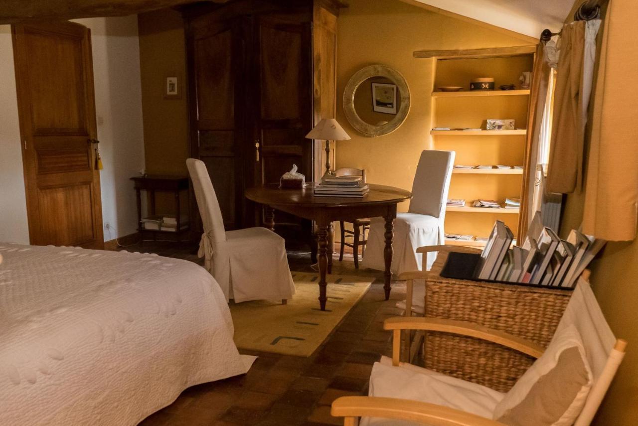 Le Clos Des Fayes Berthegon Kültér fotó